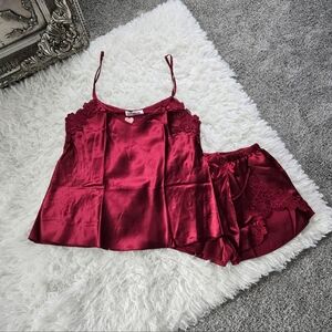 Dominant Satin Lace Nighty Pajama Set. Size L. New.